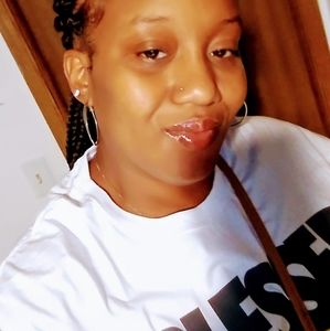 Meet your Posher, Tesha